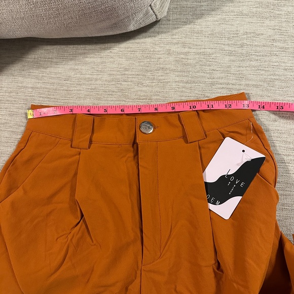 NWT Cargo Pants - Picture 5 of 5